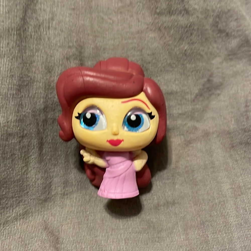 disney doorable meg series 8